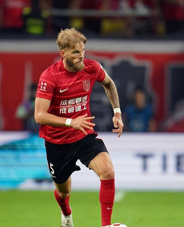 pg今晨中超焦点战，达拉斯独行侠主帅复盘，赛场秩序良好，年轻球员得到机会的简单介绍